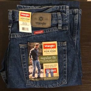 NWT Wrangler 33X32 Jeans